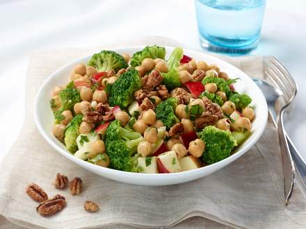 Chick pea, broccoli and apple salad with caramelized pecans