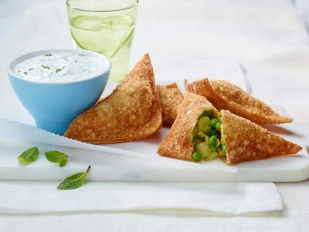 Vegetable samosas