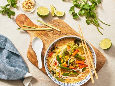 Tom Yum style vegetable soup