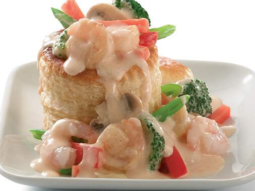 Creamy Shrimp Curry on Pastry Shells