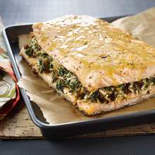 Salmon Filet Stuffed with Spinach and Apple