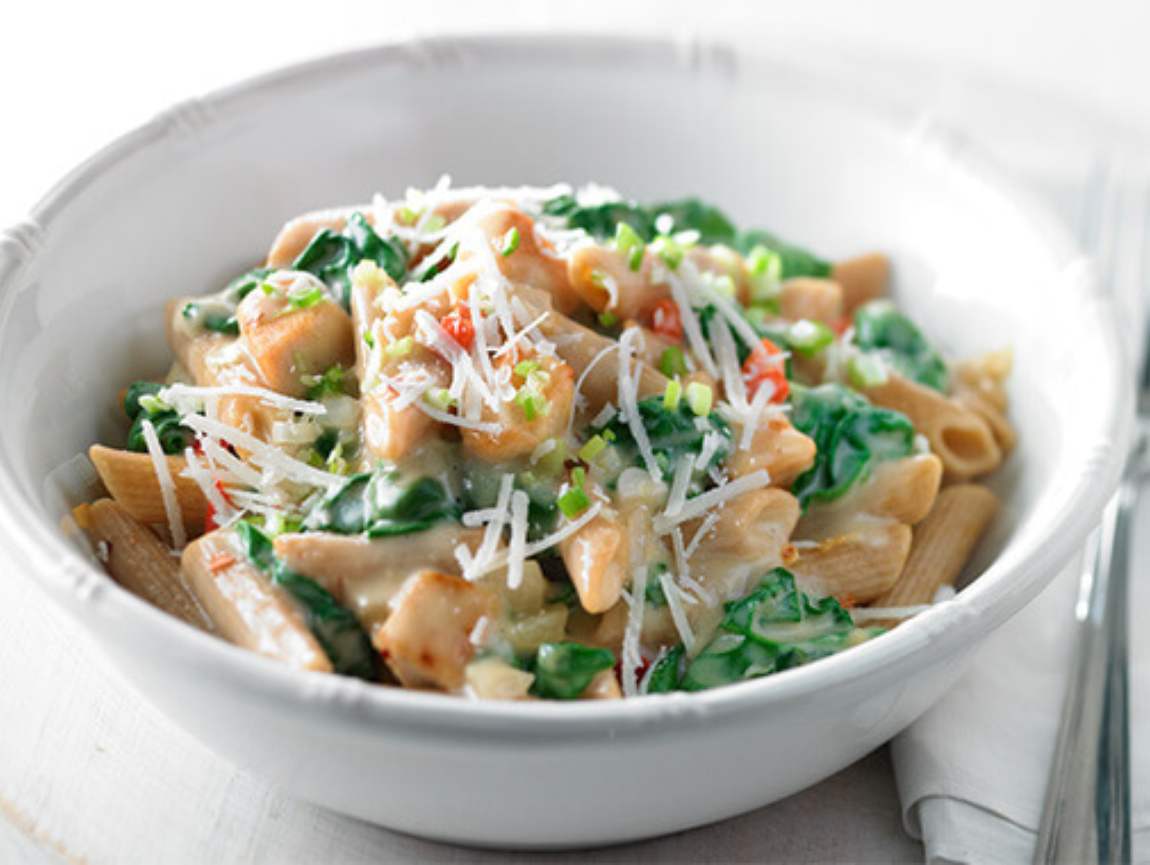 Creamy Spinach and Chicken Pasta