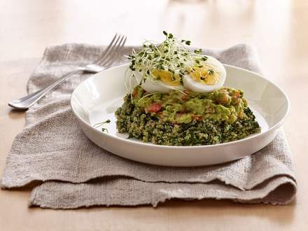 Quinoa and spinach breakfast bowl