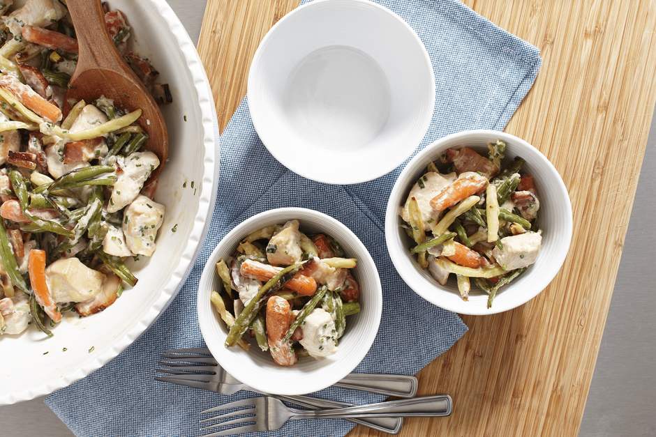 Gourmet bowl of vegetables and chicken with bacon and cheddar | Arctic Gardens