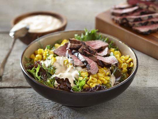 Mixed greens, corn and beef bowl | Arctic Gardens
