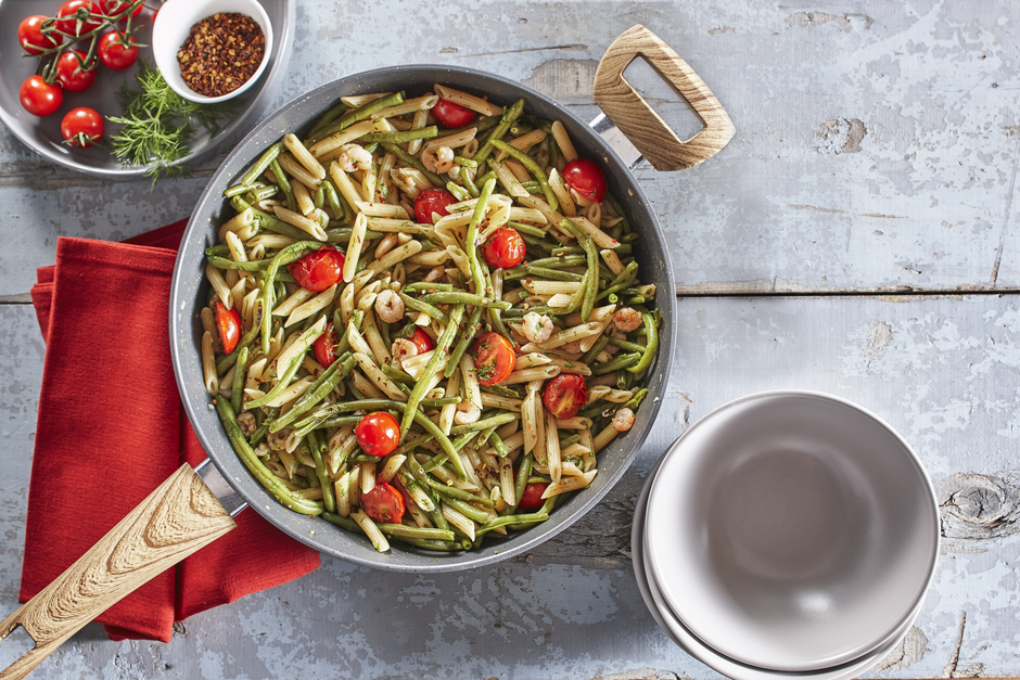 Penne with green beans and shrimps | Arctic Gardens