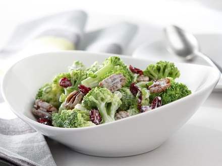 Salade crémeuse de brocoli