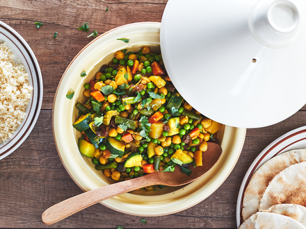 Vegetarian tajine with green peas